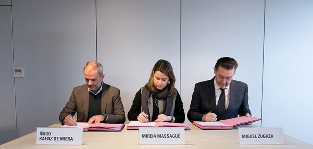 Firma del acuerdo entre Centro Botín, Chillida Leku y Bellas Artes de Bilbao