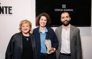 Irma Álvarez-Laviada ganadora del Premio Cervezas Alhambra de Arte Emergente