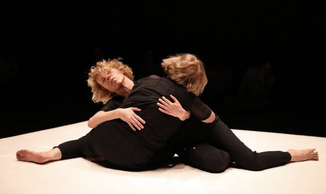 Eszter Salamon Monument O.7. M Others. © Alain Roux -2