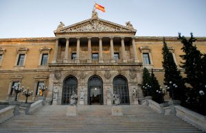 Cierre temporal de los servicios públicos de la BNE