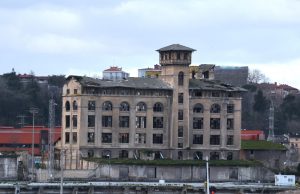 Dos monumentos del patrimonio industrial vasco en la Lista Roja