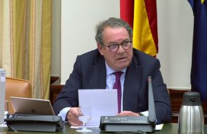 El sector turístico critica el «bochornoso espectáculo» de la clase política