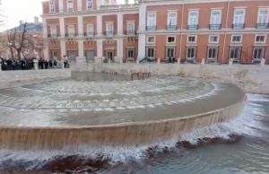 Reabren las compuertas de la ría del Palacio de Aranjuez