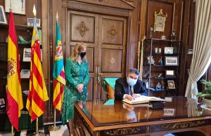 Rodríguez Uribes visita las obras del Archivo Histórico Provincial de Castellón