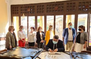 La lectura fomenta el pensamiento crítico, según Rodríguez Uribes