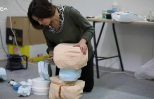 Esther Gatón gana el Premio Veepee a la Creatividad en ARCOmadrid