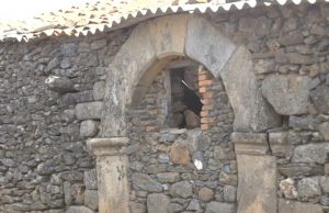 Una ermita visigoda de Cáceres se utiliza como establo