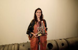 Laia Estruch, ganadora del VI Premio Cervezas Alhambra de arte emergente