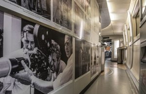 RENFE expone fotografías sobre Berlanga en el AVE Madrid-Valencia