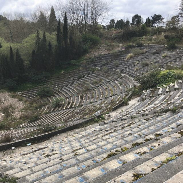 Talud mediodía, Azkuna Zentroa. Imagen auditorio Parque de atracciones de Artxanda