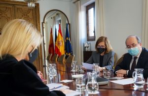 Miquel Iceta se reúne con Cayetana Guillén Cuervo