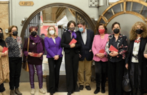 Legado colectivo de nueve mujeres en la Caja de las Letras