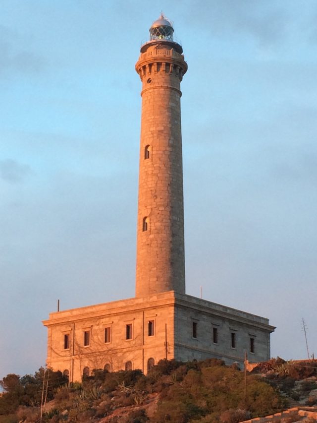 faro-cabo-palos-interior