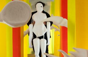 Los espectros luminosos de Naufus Ramírez-Figueroa en el Museo Reina Sofía