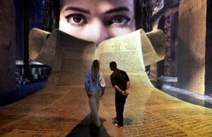 Cleopatra cobra vida en Madrid en una exposición inmersiva