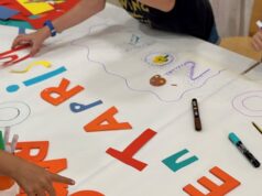 Elena Asins en los talleres familiares del Museo Picasso Málaga