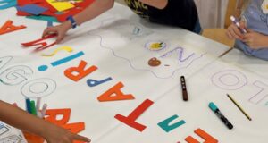 Elena Asins en los talleres familiares del Museo Picasso Málaga