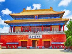 De la piedra milenaria al cristal futurista, esencia de China eterna